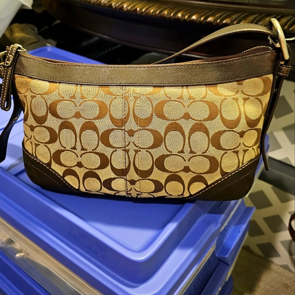 Coach Authentic Brown and Tan Signature Handbag with Adjustable Strap EUC - Picture 6 of 10